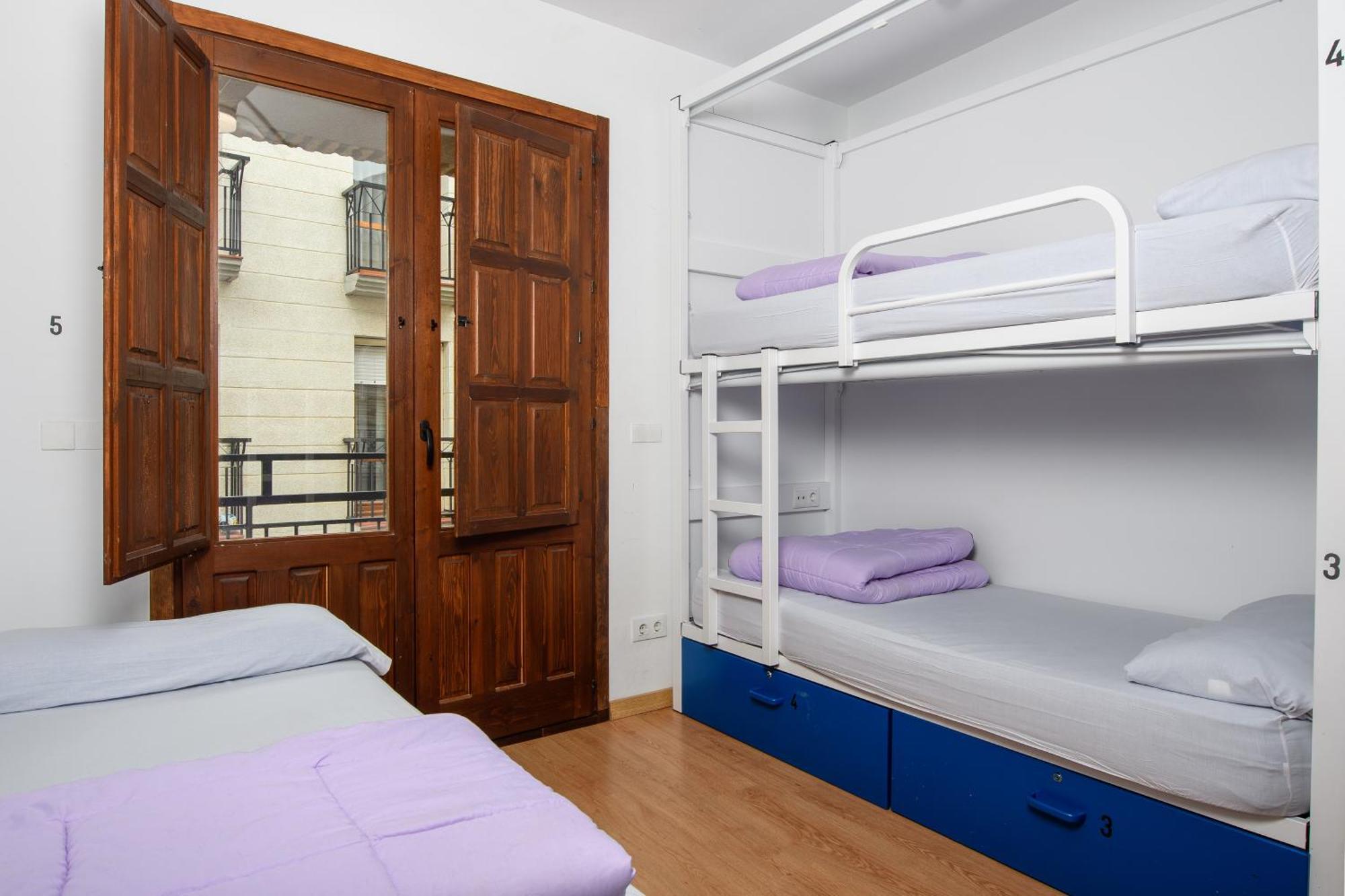Albergue Estrella Guia Puente la Reina Zewnętrze zdjęcie